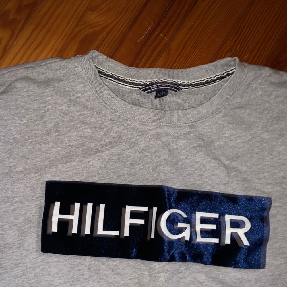 Oversized Tommy Hilfiger sweatshirt